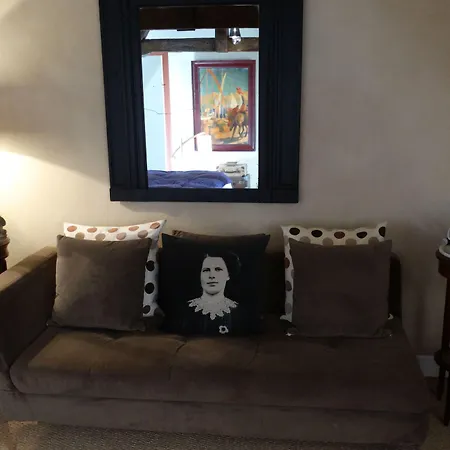 Alojamento de Acomodação e Pequeno-almoço Particulier Le Clos De La Croix 3*