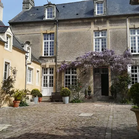 Alojamento de Acomodação e Pequeno-almoço Particulier Le Clos De La Croix 3*