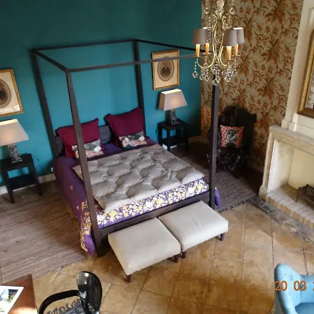 Alojamento de Acomodação e Pequeno-almoço Particulier Le Clos De La Croix 3*